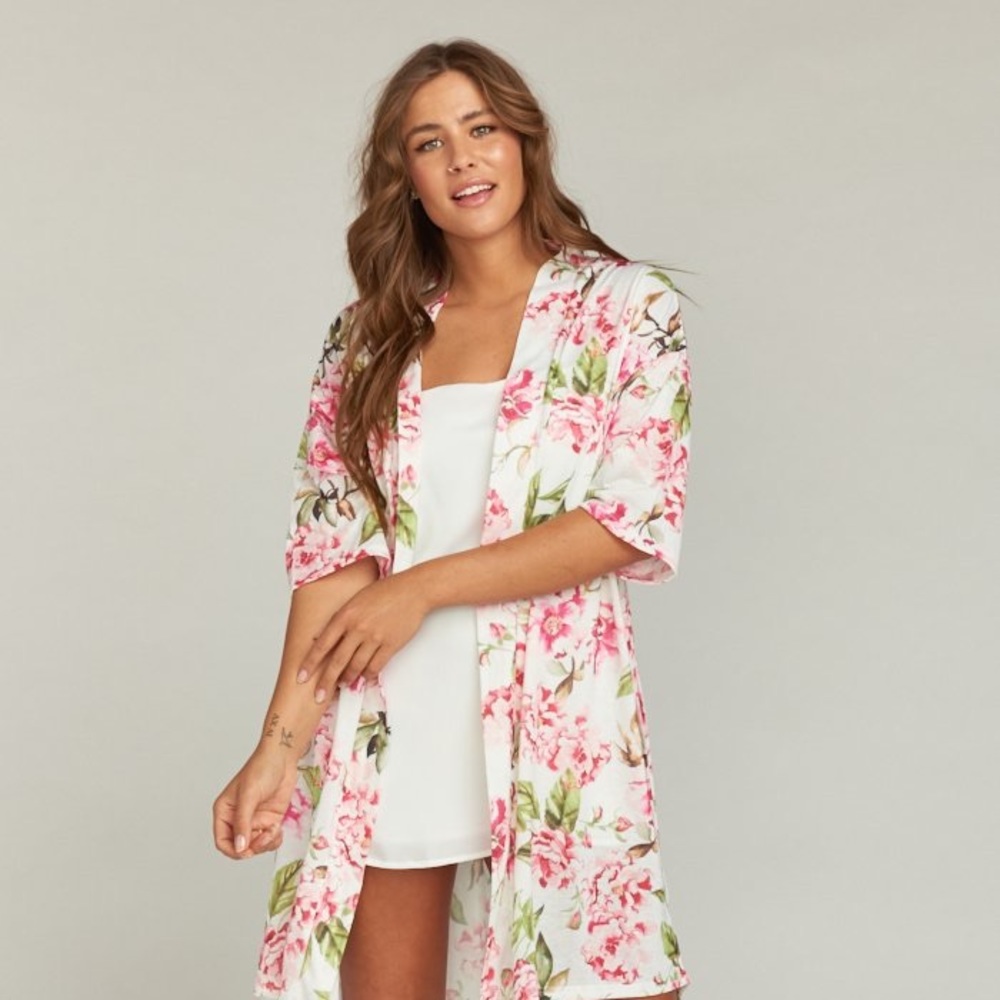 NWOT Show Me Your MuMu Brie Robe
